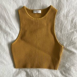Aritzia Babaton crop tank